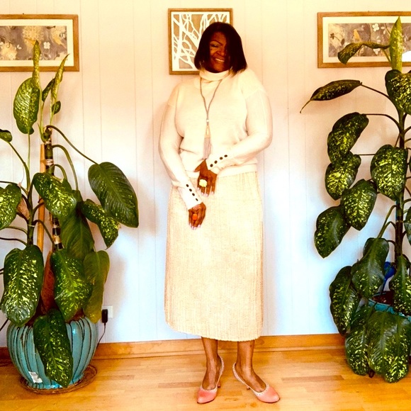 ✨ H&M✨ Gold Pleated Midi Skirt W/Elastic Waistband - Picture 8 of 11